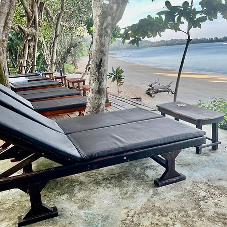 Starlight Beach Resort Koh Phayam Eksteriør billede