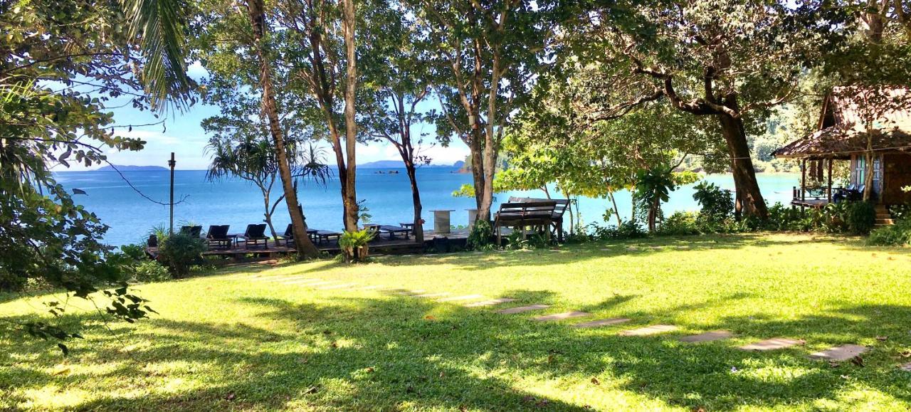 Starlight Beach Resort Koh Phayam Eksteriør billede