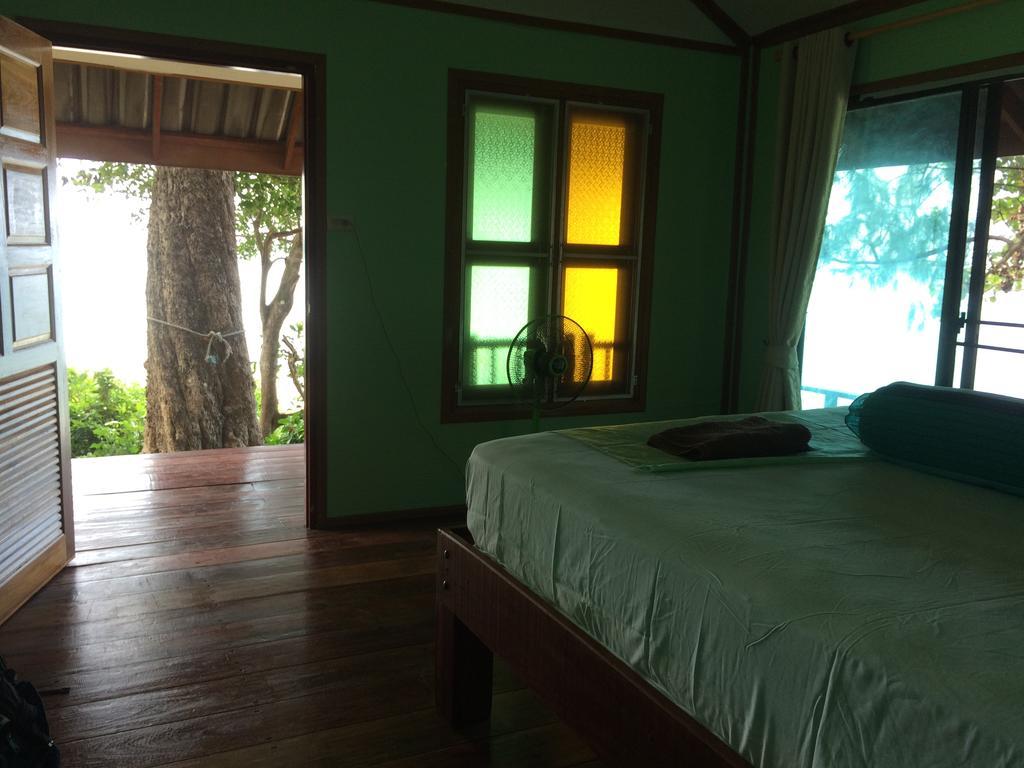 Starlight Beach Resort Koh Phayam Eksteriør billede