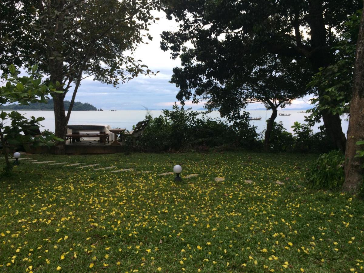 Starlight Beach Resort Koh Phayam Eksteriør billede