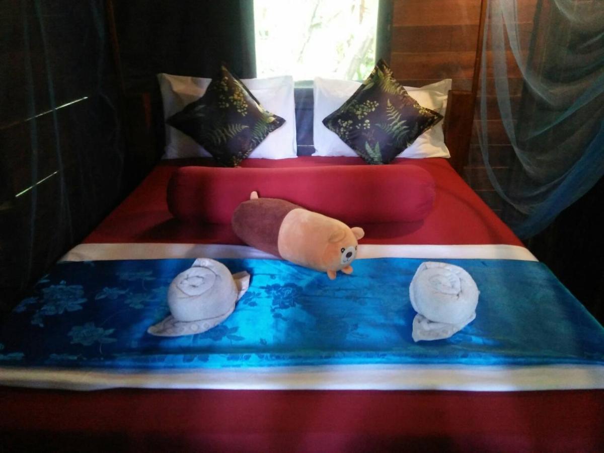 Starlight Beach Resort Koh Phayam Eksteriør billede